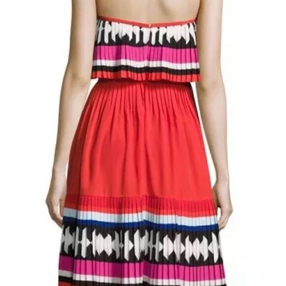 ⭐️⭐️HOST PICK ⭐️⭐️ NWT Kate Spade New York Strapless Pleated Knee Length Dress - Picture 3 of 9